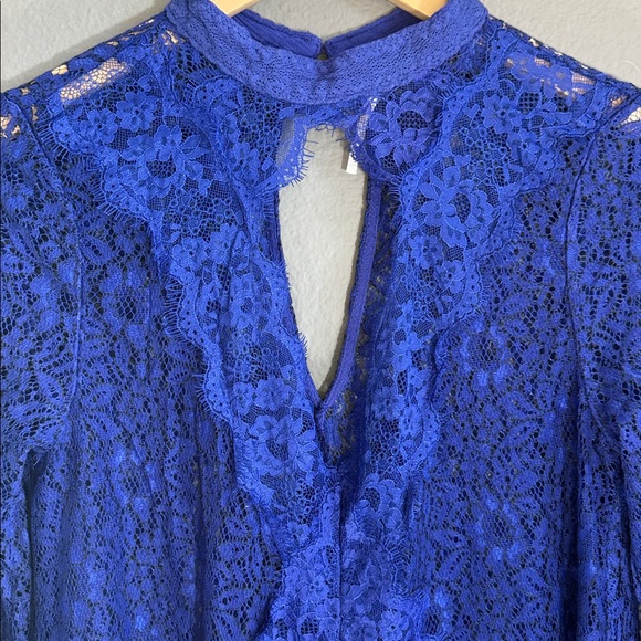 Free People Tell Tale Lace Tunic Royal Blue Size Medium - Picture 4 of 9